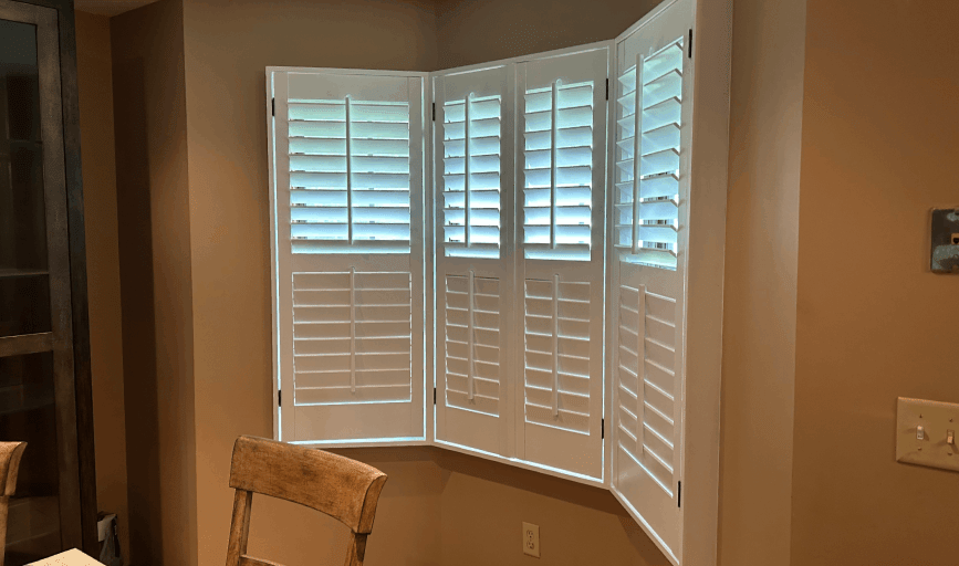 COLONIAL SHUTTERS