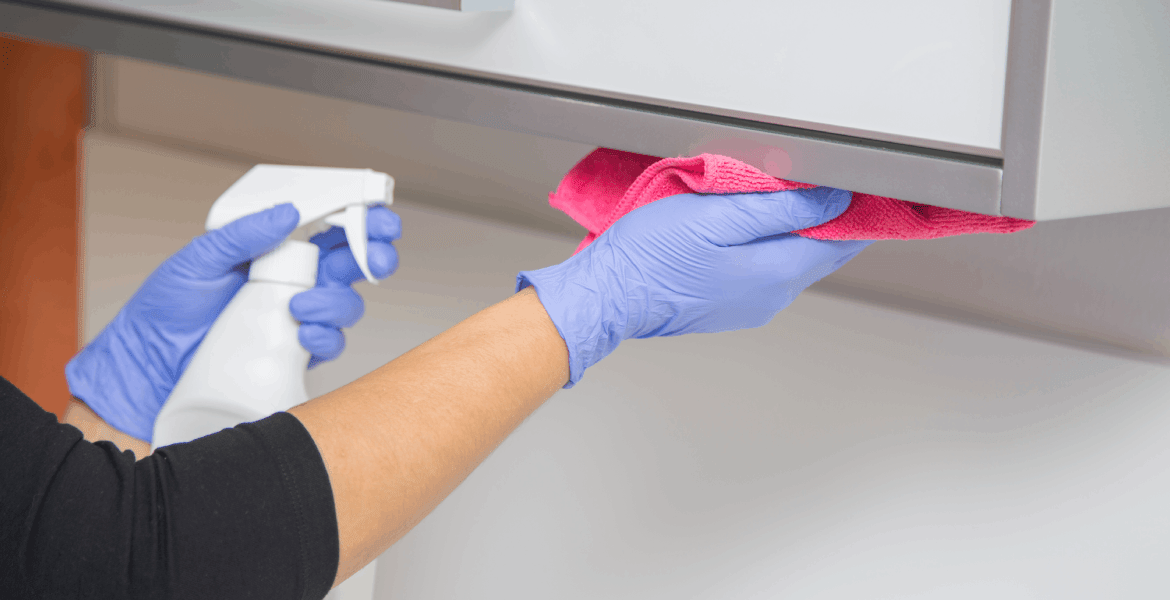 Sarah's Helping Hand