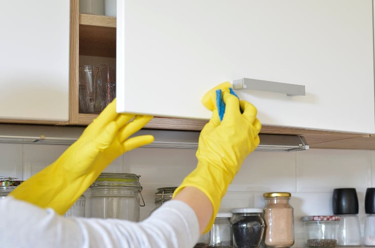 Faye's Helping Hands Cleaning Services 