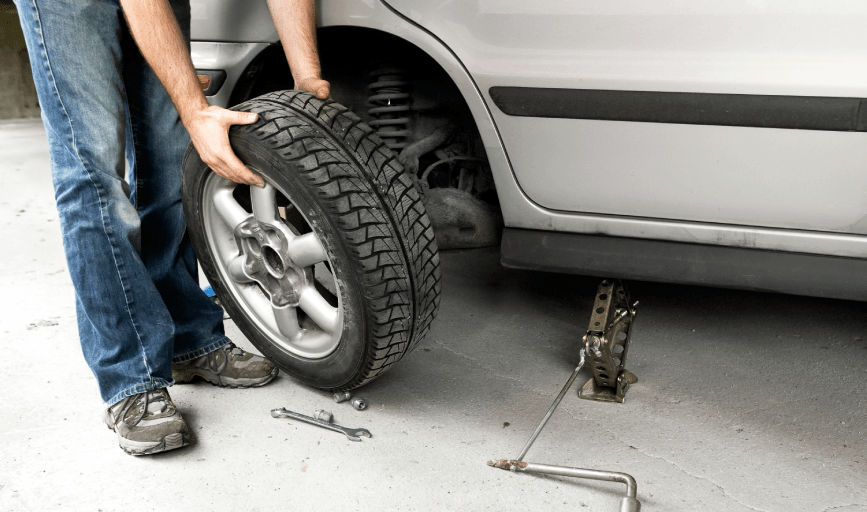 Dee's 24 7 Roadside Assistance