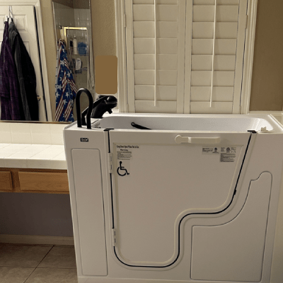 LOW-THRESHOLD TUB INSTALLATION