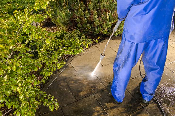 L&B Pressure Washing