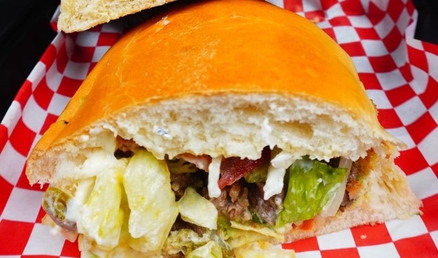 Los Hernandez Mexican and American Food