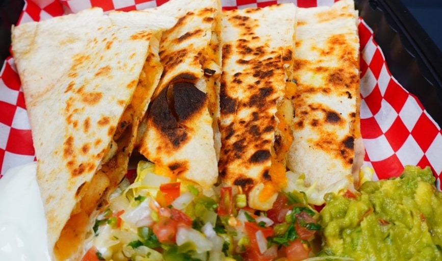 Los Hernandez Mexican and American Food