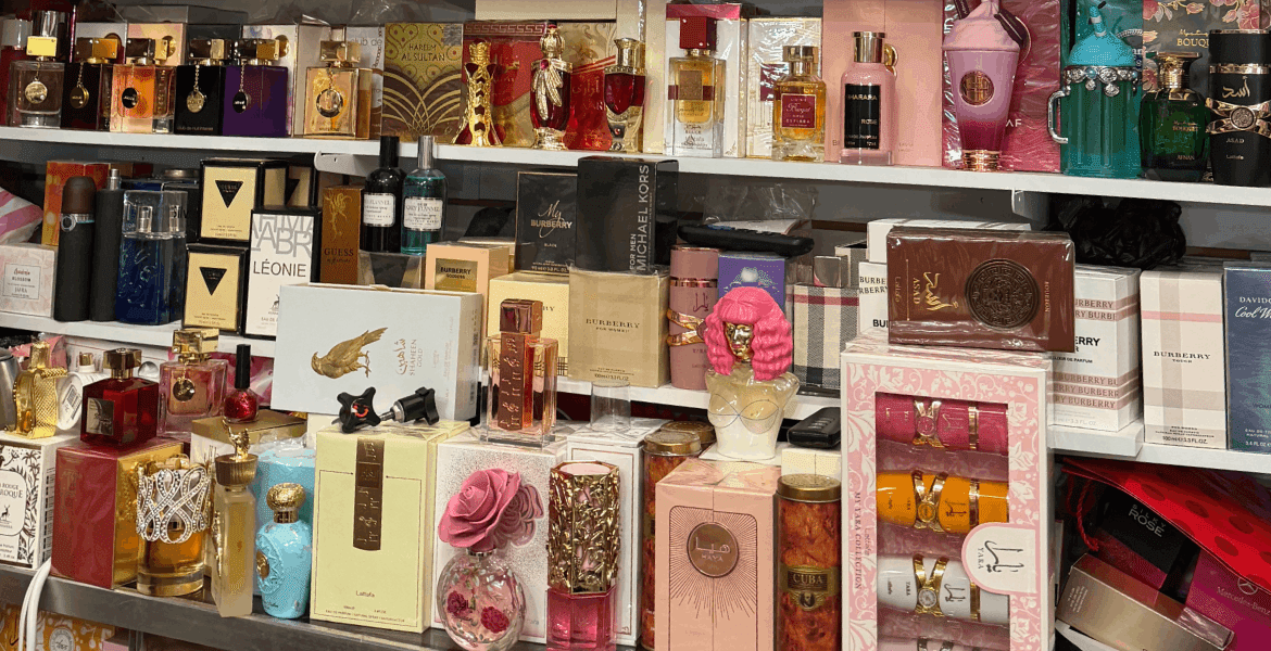 Perfumes and Decorations Jacky Plus