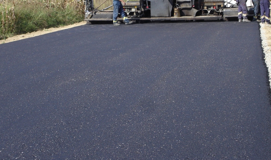 Asphalt Sealcoating