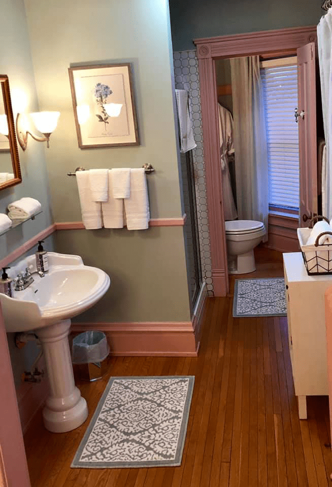 Pine Gardens Bed & Breakfast Has a Wedding Venue in Waseca, MN 56093