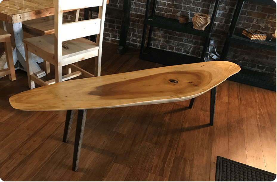 Full Circle Furniture & Gifts LLC Sells Unique Home Decor in