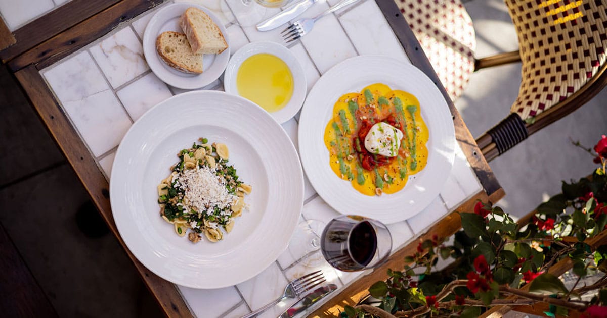 Piccolo Santa Monica Serves Cocktails in Santa Monica, CA 90405