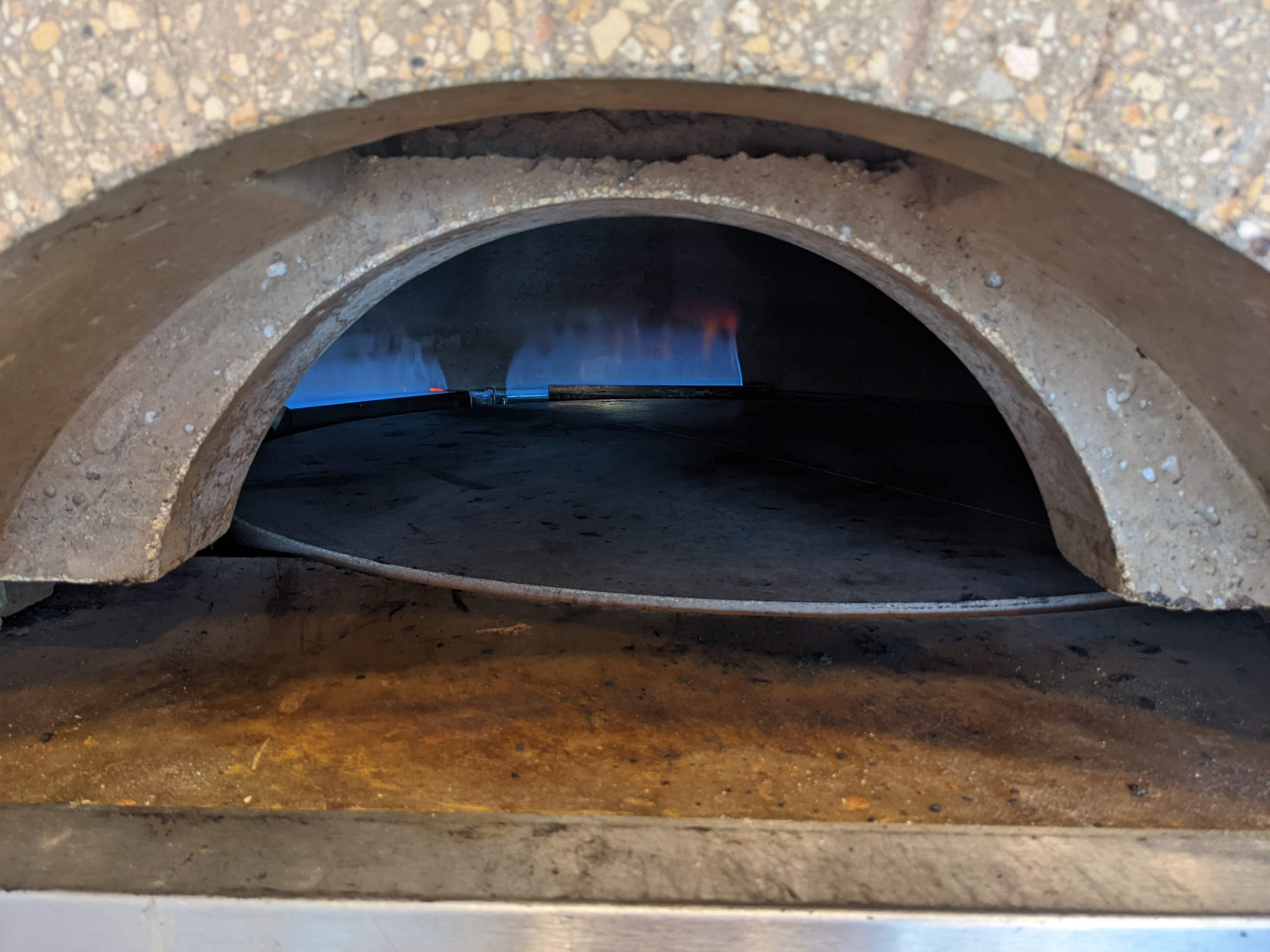 Stone Oven Pizza Offers Pizza Takeout in Glendale, CA 91204