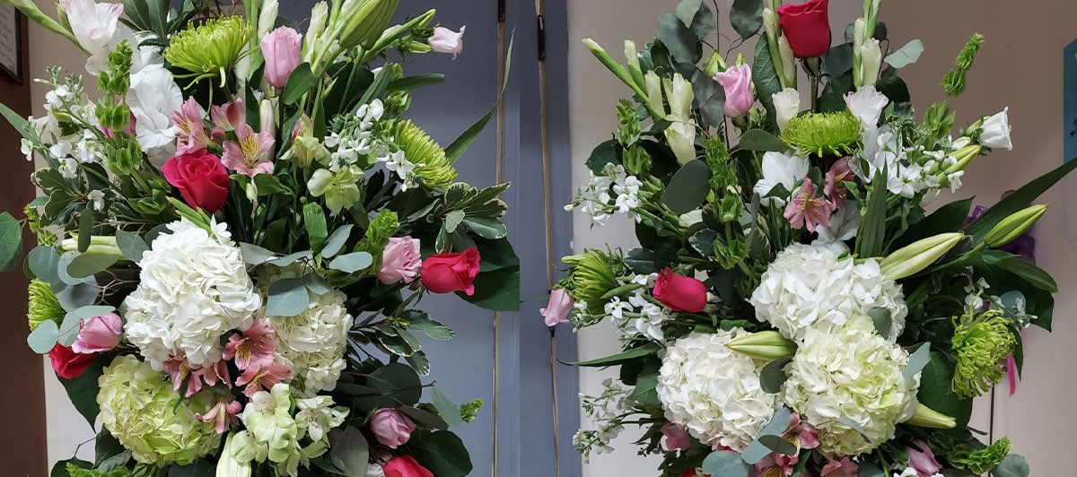 Poppy's Flower Sells Funeral Flowers in Lawrenceburg, KY 40342