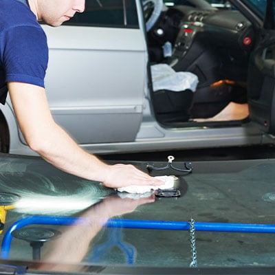 AUTO GLASS REPLACEMENT