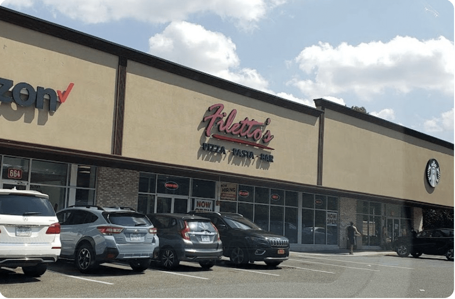 Filetto's of Commack is an Italian Restaurant in Commack, NY 11725
