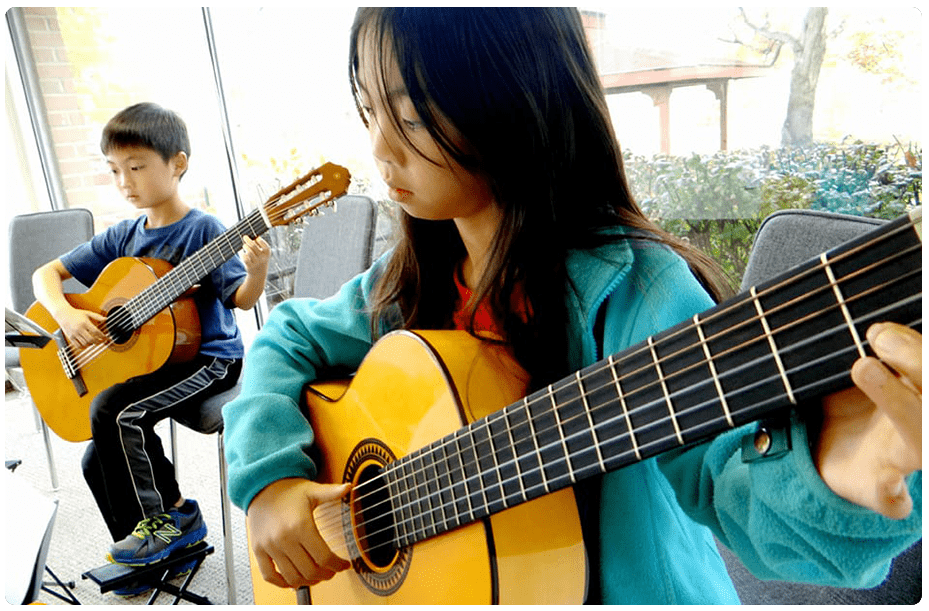 Group Guitar Classes