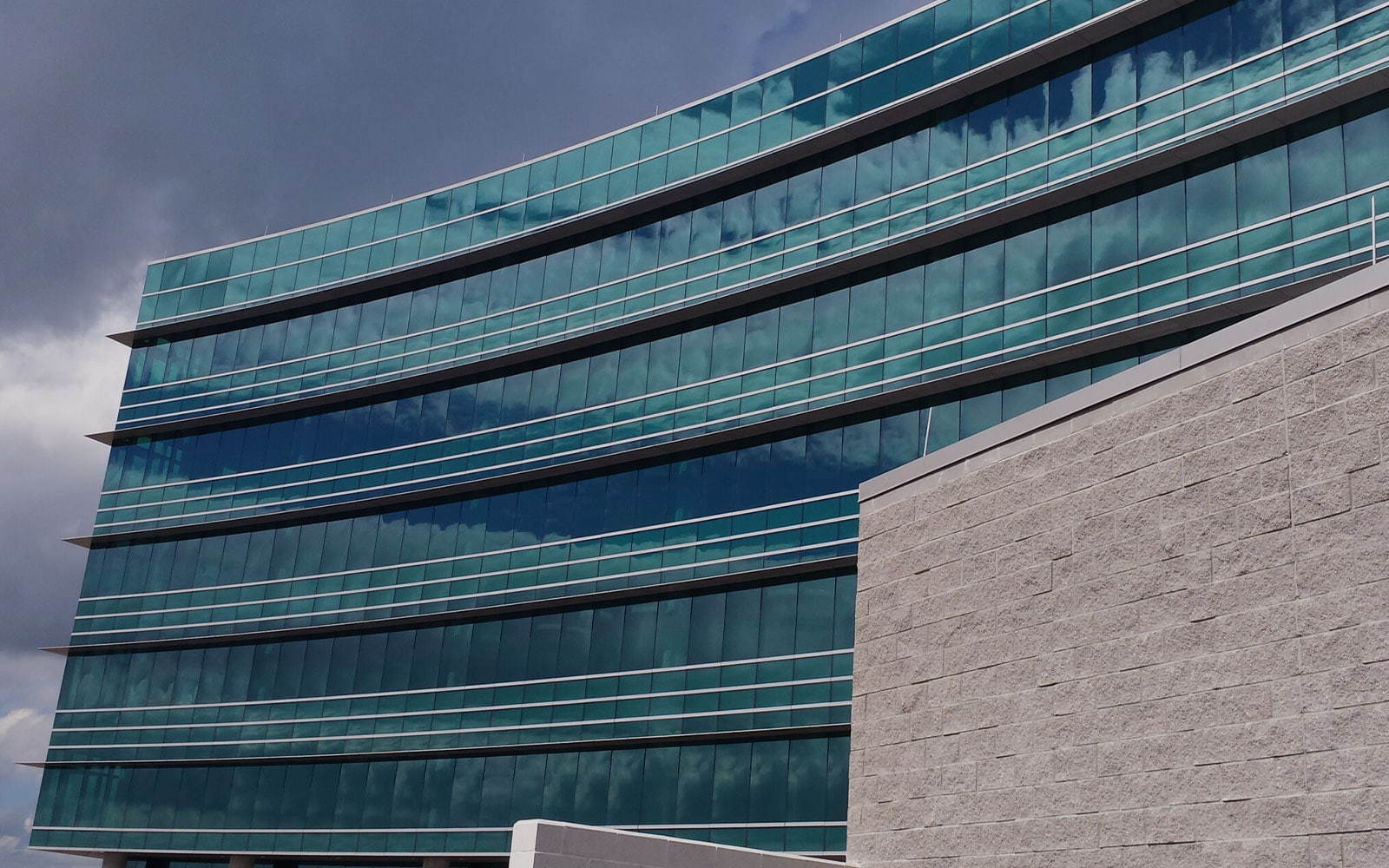 detail-dynamics-of-florida-offers-commercial-business-cleaning-in