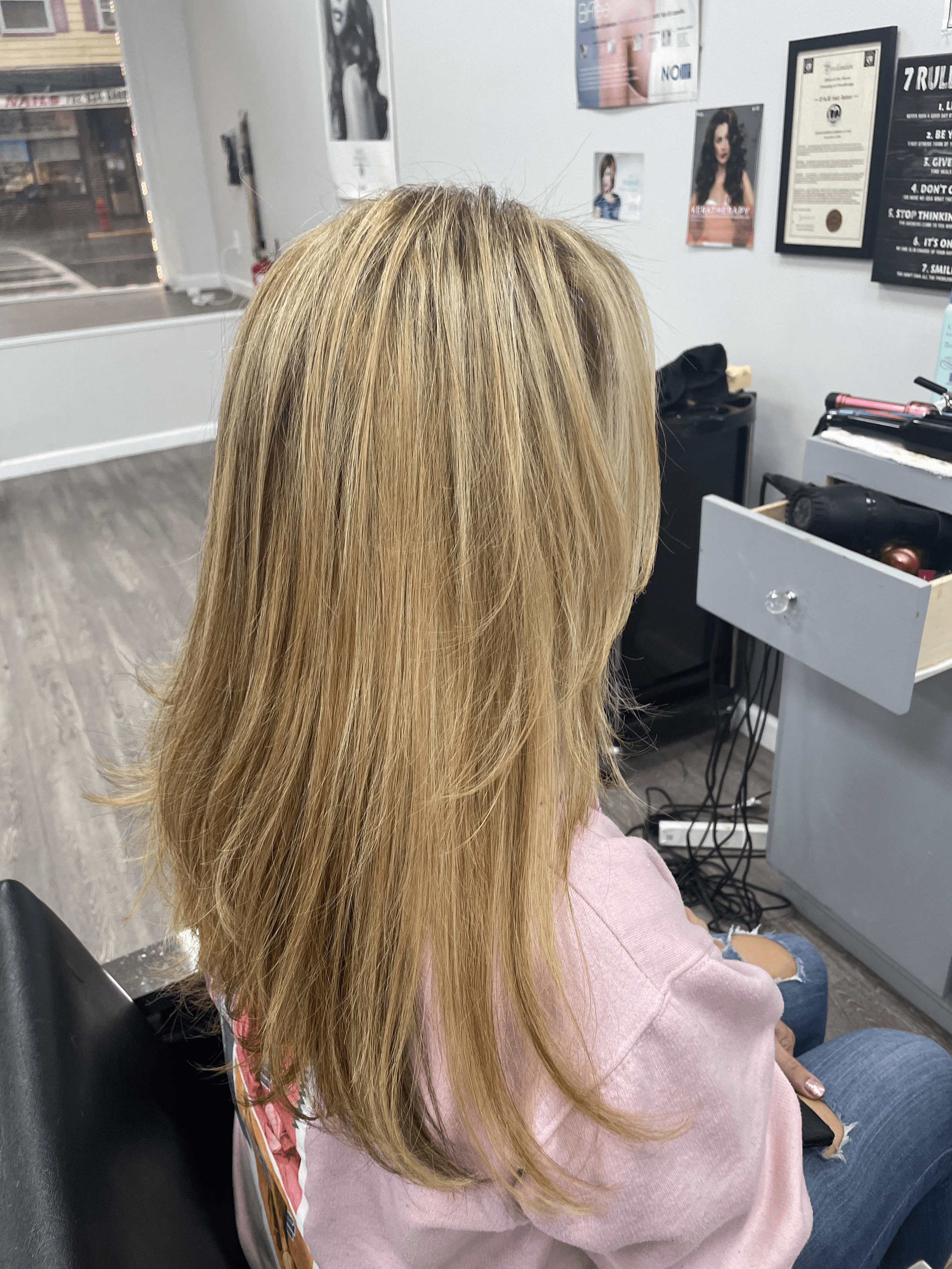 D'Aje Salon is a Hair Salon in Woodbridge Township, NJ 07095