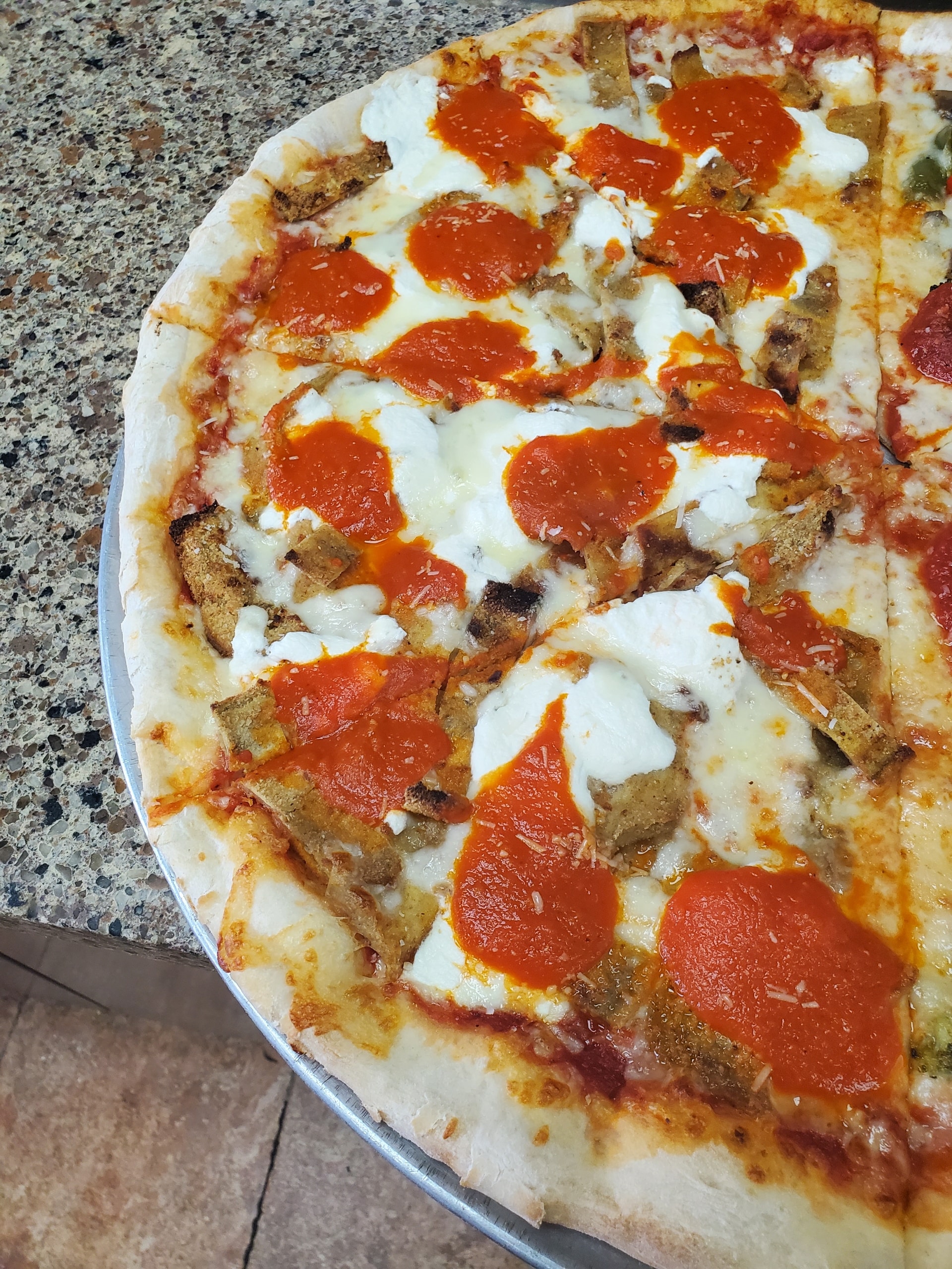 Jocy's Pizza is a Pizza Parlor in Farmingdale, NY 11735