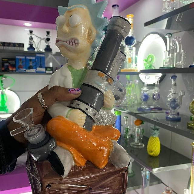 Recharge, LLC Sells Tobacco in Orlando, FL 32803