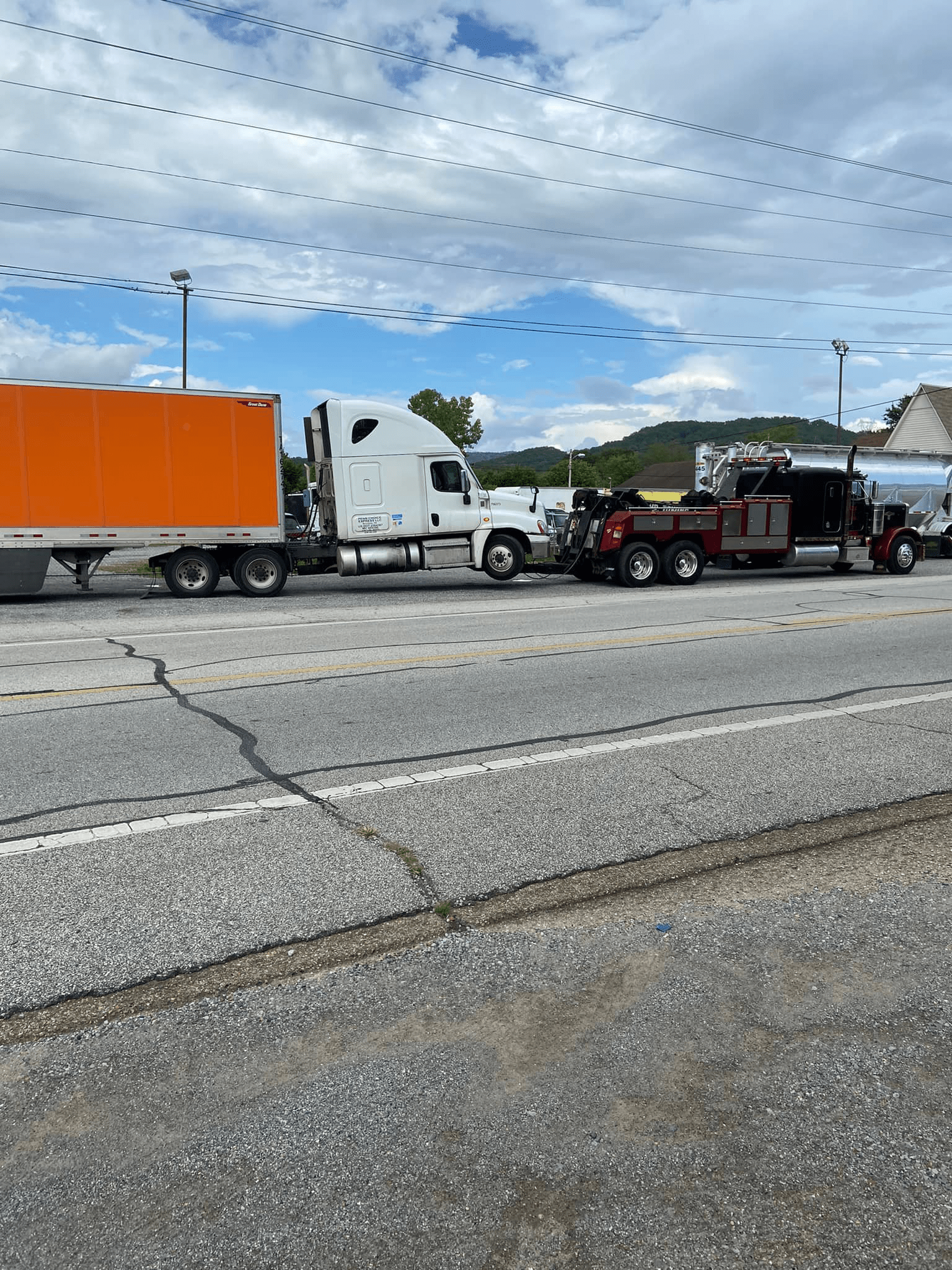 Bowman's Towing & Recovery Offers Flat Tire Repairs in South Pittsburg