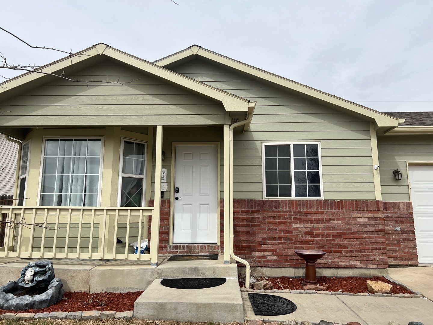 Guaranteed Roofing & Contracting Provides Siding Repairs in St Charles