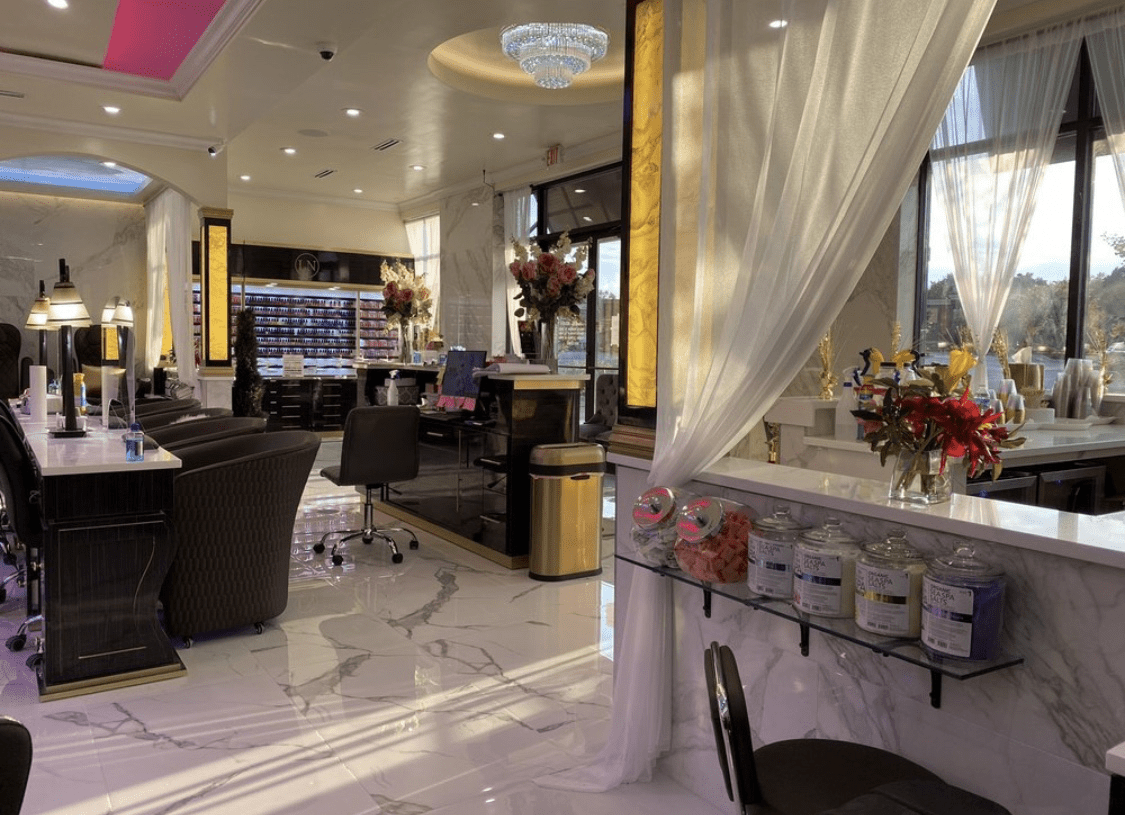 Luminous Nail Spa Offers Dip Powder Nails in Centerville, OH 45440