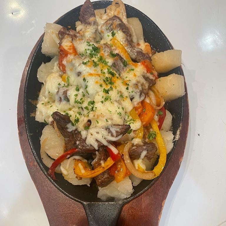 Vaulins Taproom Wine Restaurant Serves Lunch in San Francisco, CA 94103