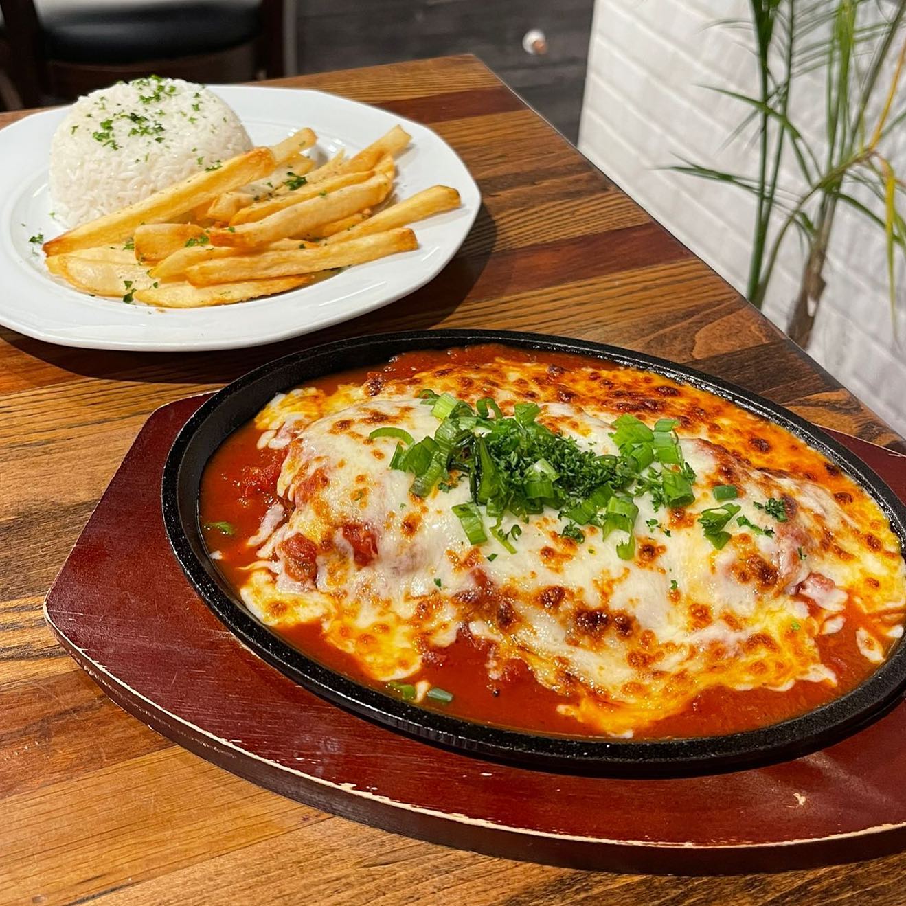 Vaulins Taproom Wine Restaurant Serves Lunch in San Francisco, CA 94103