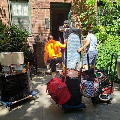 RESIDENTIAL MOVING
