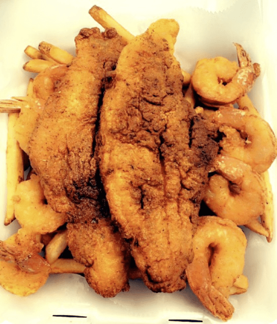 Beachie Crab Serves Steamed Food in Powder Springs, GA 30127