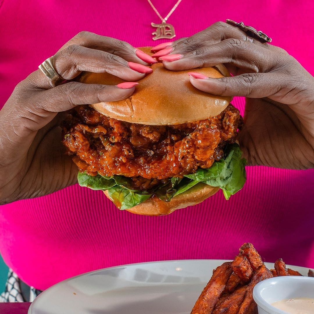 CZEN Restaurant Englewood is a Late Night Restaurant in Englewood, NJ 07631