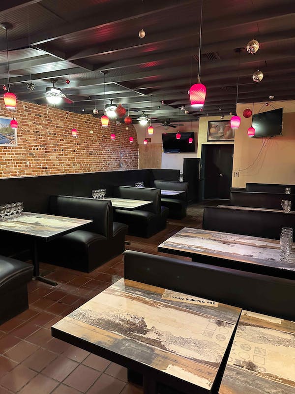 Thai Noodle and Sushi Offers Sushi Delivery in Gainesville, FL 32601