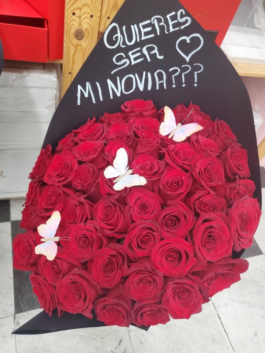 Sandy's Florist Shop Offers Holiday Flowers in Perris, CA 92570