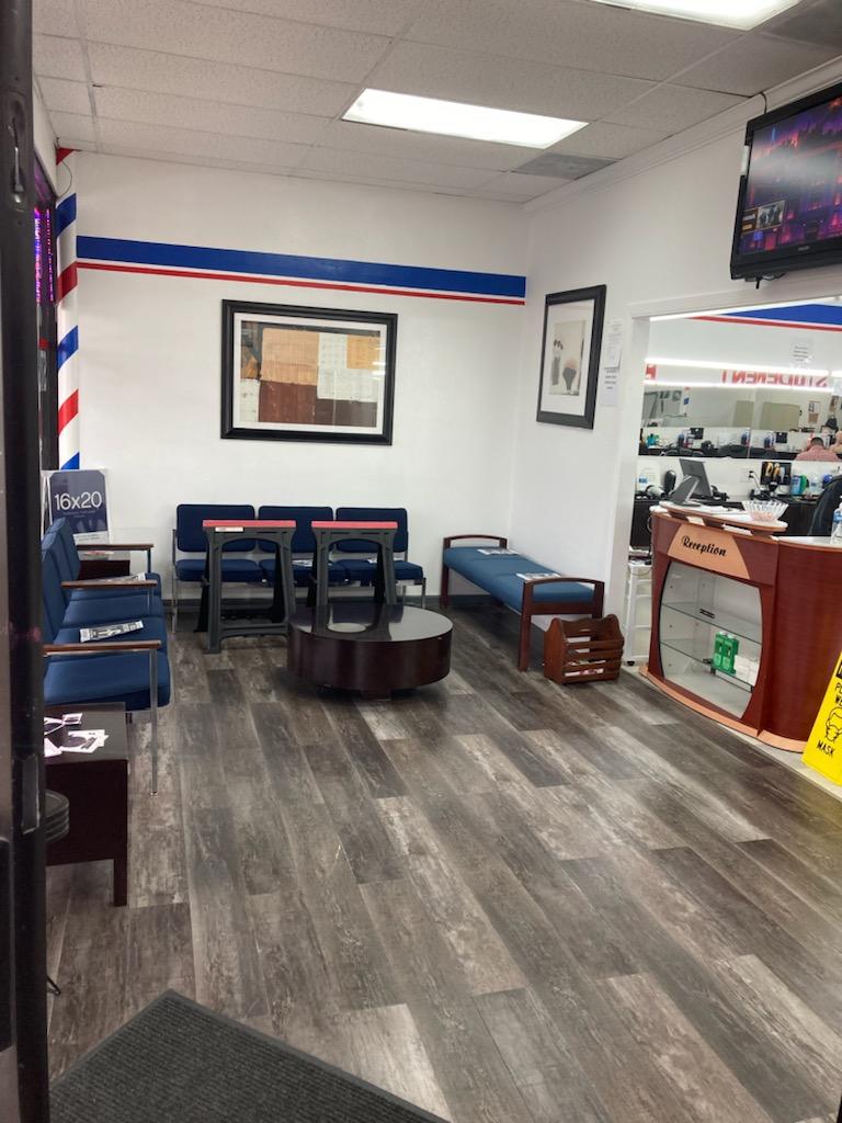 Universal Barbering of Houston Offers Haircut Services in Houston, TX 77034