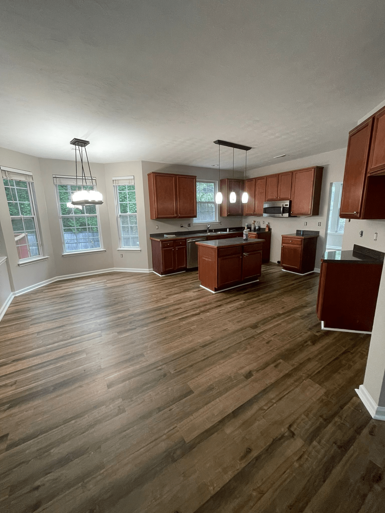 Custom Design Painting Offers Exterior Painting in Virginia Beach, VA 23451